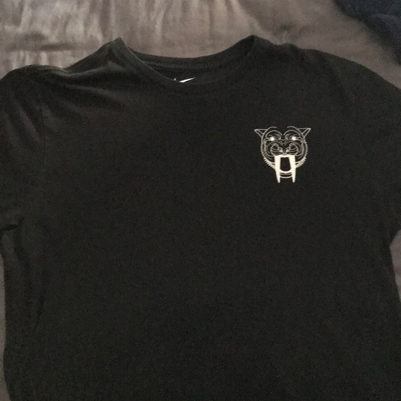 Nike Other - Nike - Kevin Durant short sleeved shirt